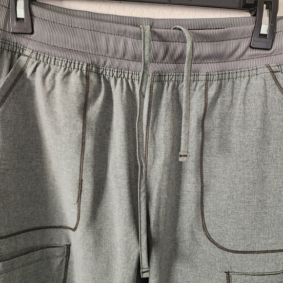 Women's WonderWink Heather Olive Green Cargo Jogger Pants Size: Medium - Picture 11 of 11